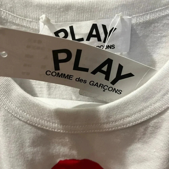 NWT Comme des Garçons PLAY Two Heart Camo Cotton Tee Shirt White S - Picture 9 of 11